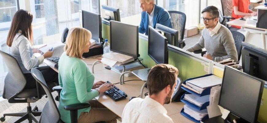 Аутстаффинг: преимущества, недостатки и особенности для бизнеса