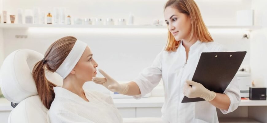 Коррекция бровей: что это и зачем она нужна вашему образу? Коррекция бровей: что это и зачем она нужна вашему образу?