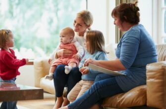 Приемная семья: определение, особенности и преимущества для детей