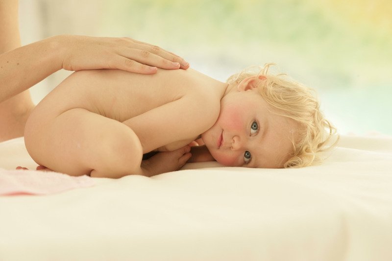 Атопічний дерматит у дітей: симптоми, причини та вибір сумішей ...