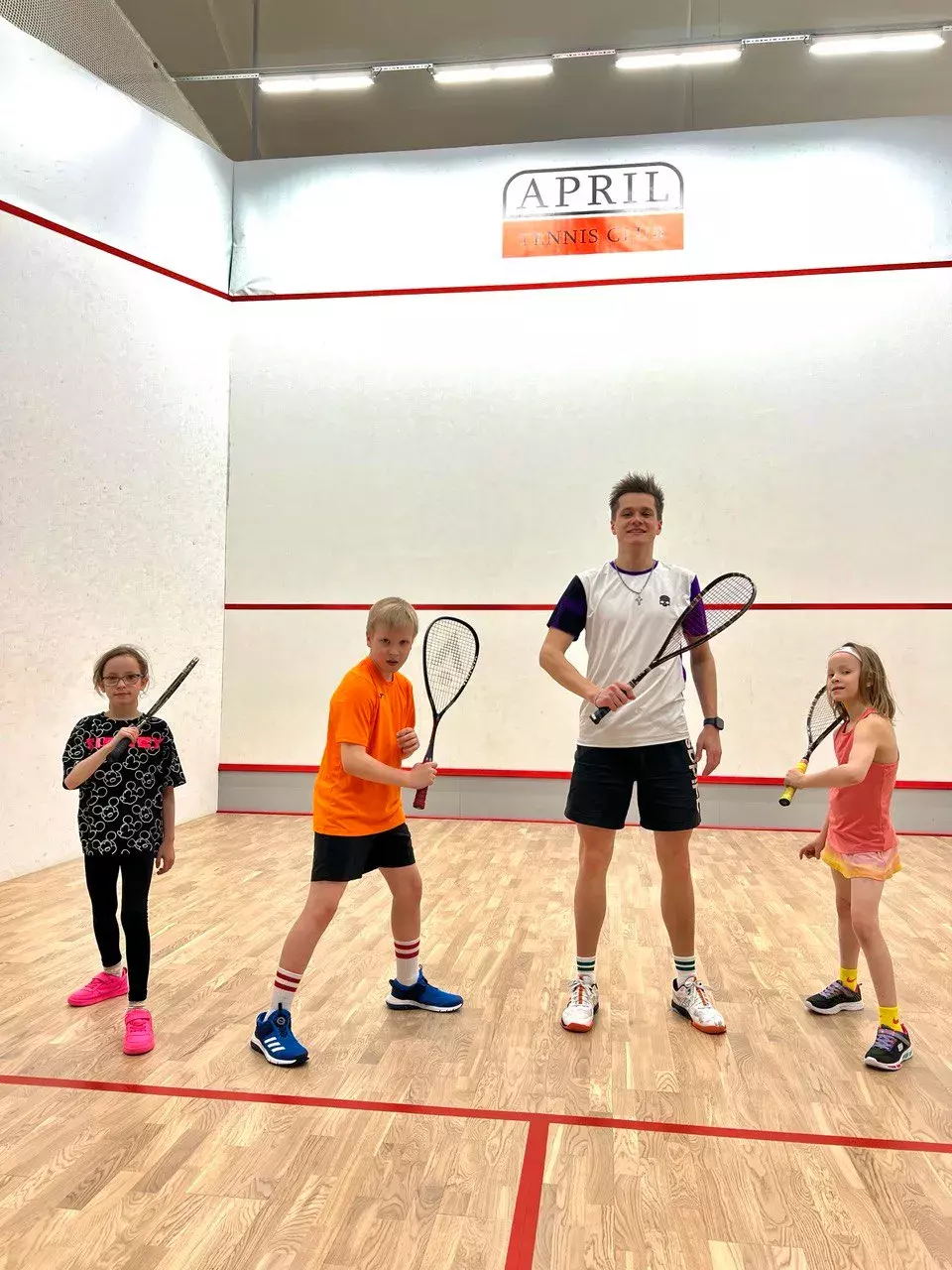 Детская школа сквоша в Москве | обучение игре в сквош